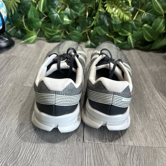 On Running CloudGo Men's Size 9.5 Running Athletic Shoes Black Gray Sneakers - Picture 5 of 11
